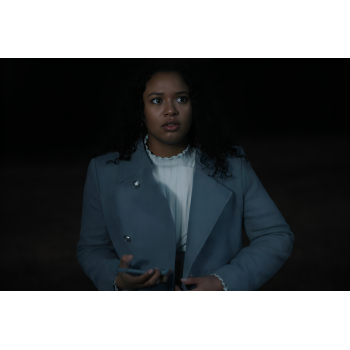 Kimmie Tyler Perrys Beauty in Black Coat